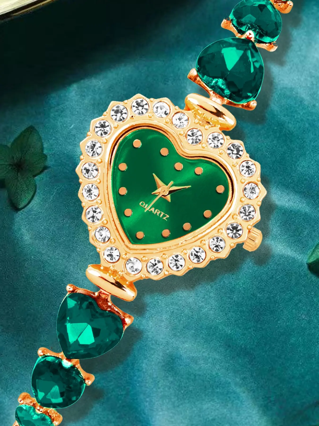 Women's Elegant Heart Shaped Quartz Watch, Exquisite Trendy Wristwatch, Modern Fashionable Wristwatch, Fashionable Watch for Women As Gift with Box, Fashion Watches