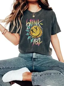 Vintage Blink 182 Concert Graphic   With Arrow Smiley Shirt Short Top