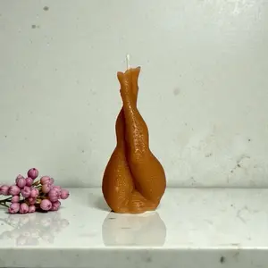 Curvy Female Legs Candle 44g