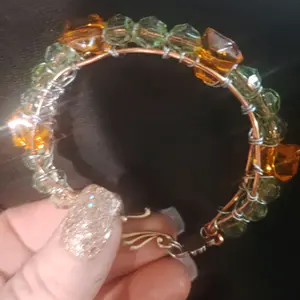 Elegant Beaded Bracelet with Orange and Green Faceted Beads and Gold Wire Wrap for Women's Fashion