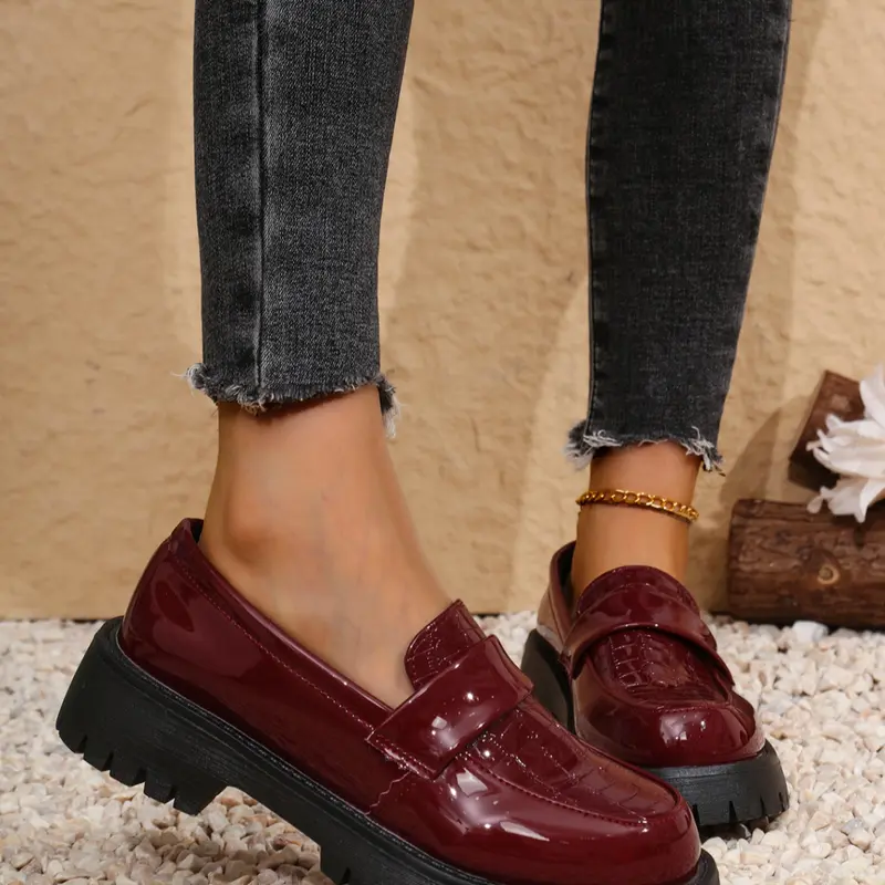 Women's Platform Comfortable and Soft Burgundy Loafers, Slip on Loafers, Casual Shoes, A Must-have for Daily Casual Fashion Wear, A Must-have for Commuting To Work and School in All Seasons, and A Must-have for Gifts