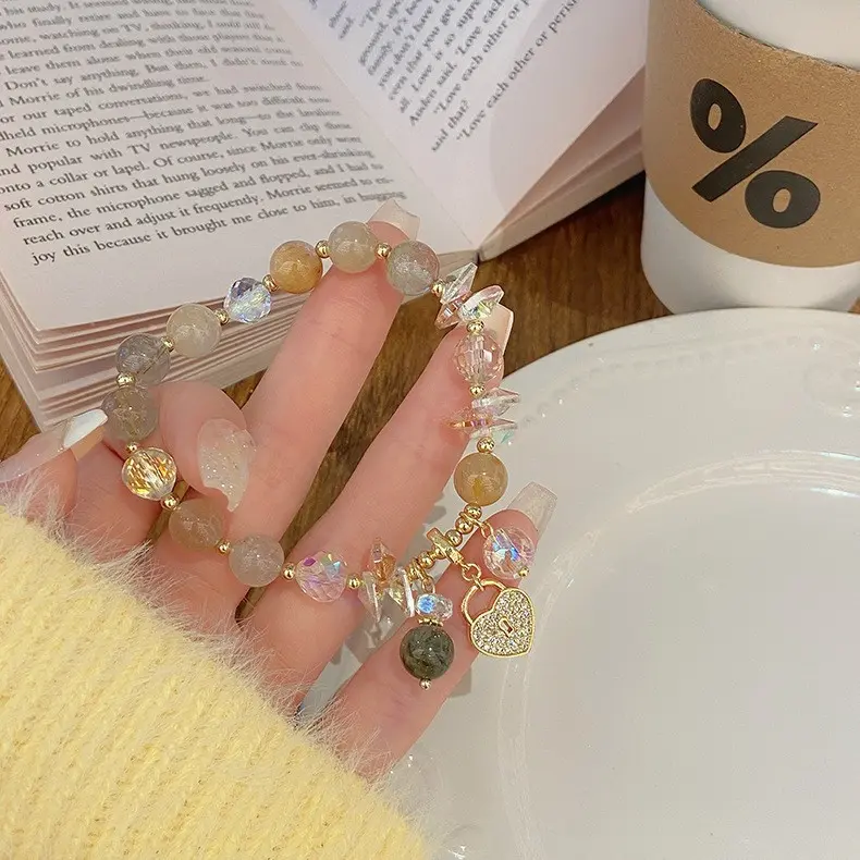 18 Diamond studded Love Pendant