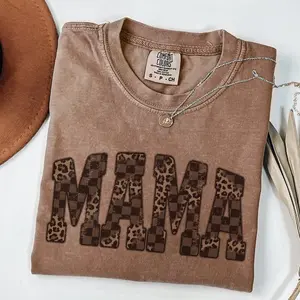 Leopard Print Mama Tee, Retro Mom Graphic T-Shirt, Mother’s Day Gift Shirt, Trendy Mama Outfit, Aesthetic Women’s Tee(100% Cotton)