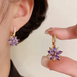 Fresh, stylish, sweet, versatile purple zircon flower earrings for women DDES0607, unique light luxury high-end earrings 14K Gold-Plated