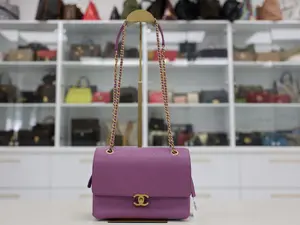 Pre-owned CHANEL LAMBSKIN Shoulder Bags SLEEK AND CHIC FLAP HANDBAG