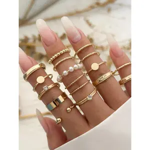 Women’s Rhinestone Imitation Pearl Decorative Ring Set