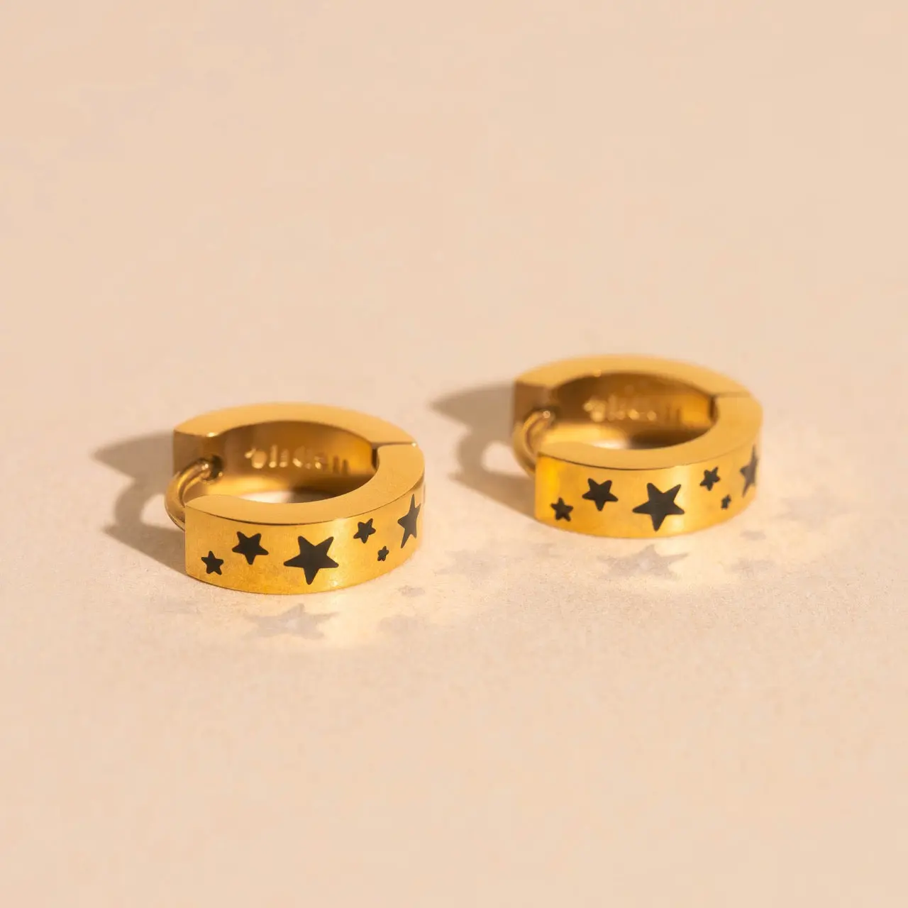 Star Chunky Huggie Hoop Earrings