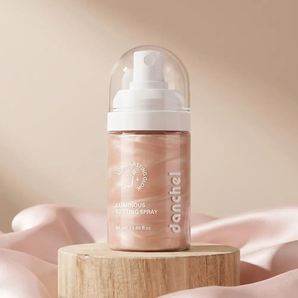 Danchel Shiny Setting Spray, Makeup Setting Spray for Face, Long-Lasting Makeup, Hydrating & Moisturizing, Anti-Smudging, Clear Glossy Radiant Finish, Dry & Combination Dry Skin Friendly