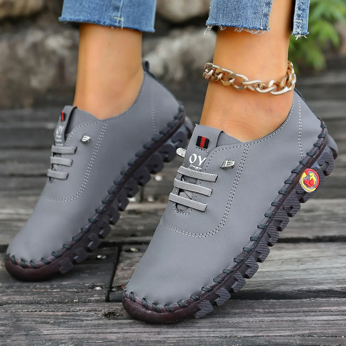Fashionable classic casual shoes for men and women; outdoor sports shoes; lightweight, non-slip barefoot casual training shoes; walking casual shoes