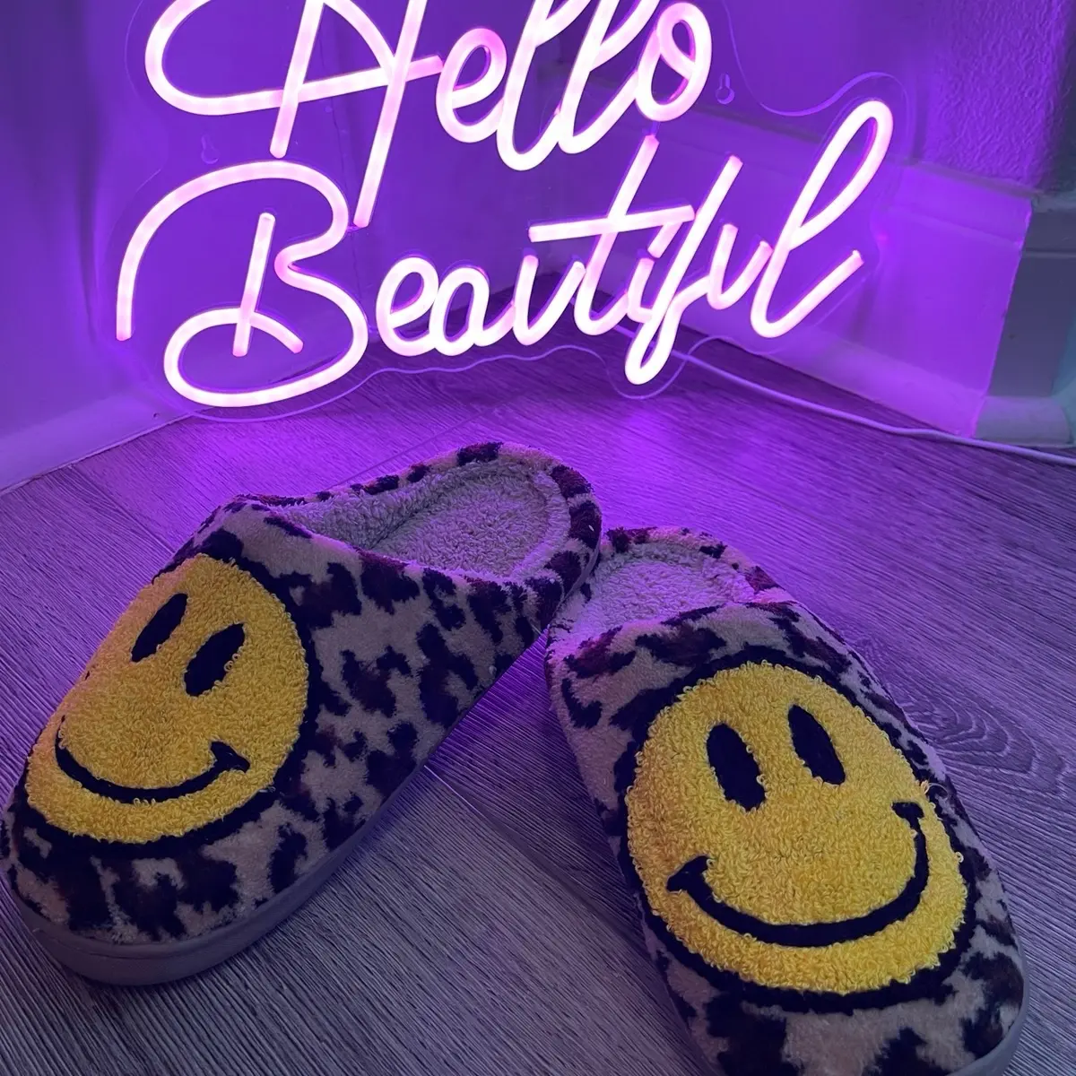 Leopard Smiley Face Happy Feet Cozy Slippers Slide Women Comfort Footwear Walking Shoes