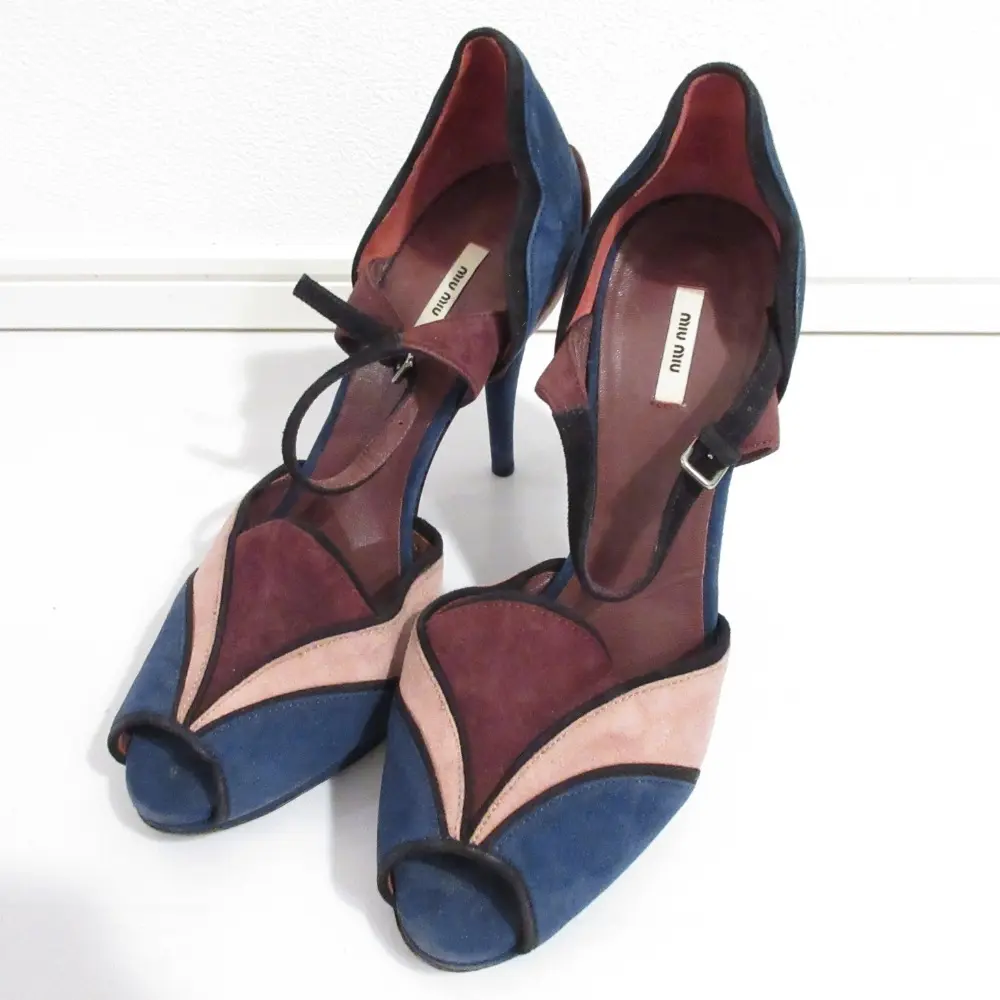 Pre-owned miu miu Suede calfskin Small Leather Goods Suede High Heel Separate Sandals