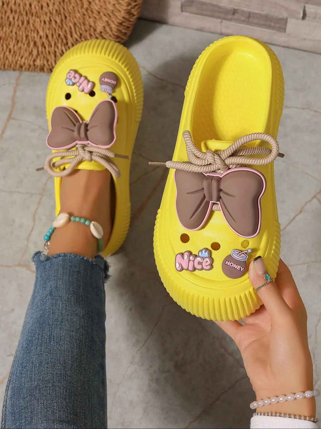 Women's Cute Cartoon Bowknot Design Clogs, Casual Comfortable Non-slip Clogs for Summer, Lightweight Breathable Shoes for Outdoor Beach