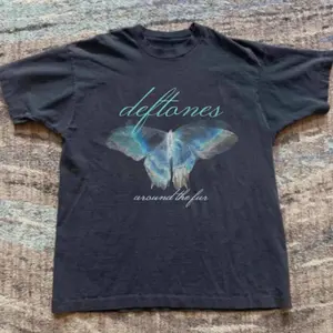 Deftones Baby Tee – Aesthetic Y2K Streetwear Top