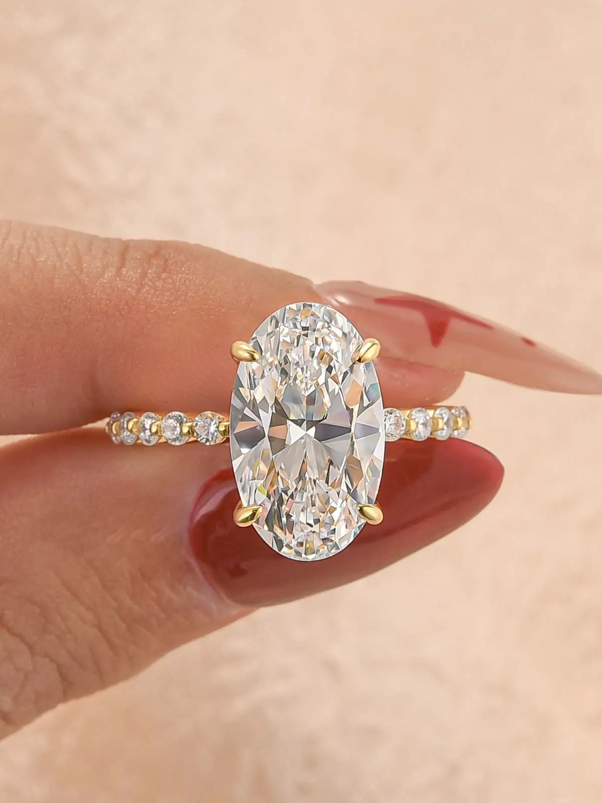 Effinny 925 Sterling Silver 6.0ct CZ Golden Plated Oval Cut Ring, No Tarnish Elegant Fashion Promise Ring, Travel-Friendly Jewelry for Women, Solitaire Ring