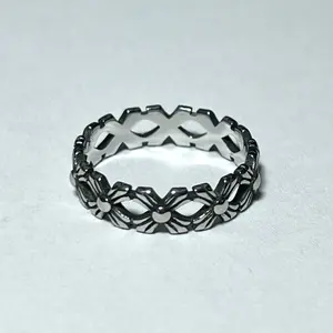 Silver Vintage Cross Ring - Unisex Stainless Steel Jewelry