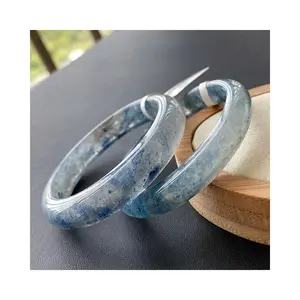 Strawberry Crystal Bracelet Semi-Transparent Blue Crystal Quartz Rock Jade Bracelet Fashion Jewelry Bracelet Moldavite Spiritual Growth Pendant Rainbow Accessory Set