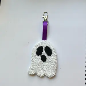 Punch Needle Ghost Keychain - Perfect for Halloween