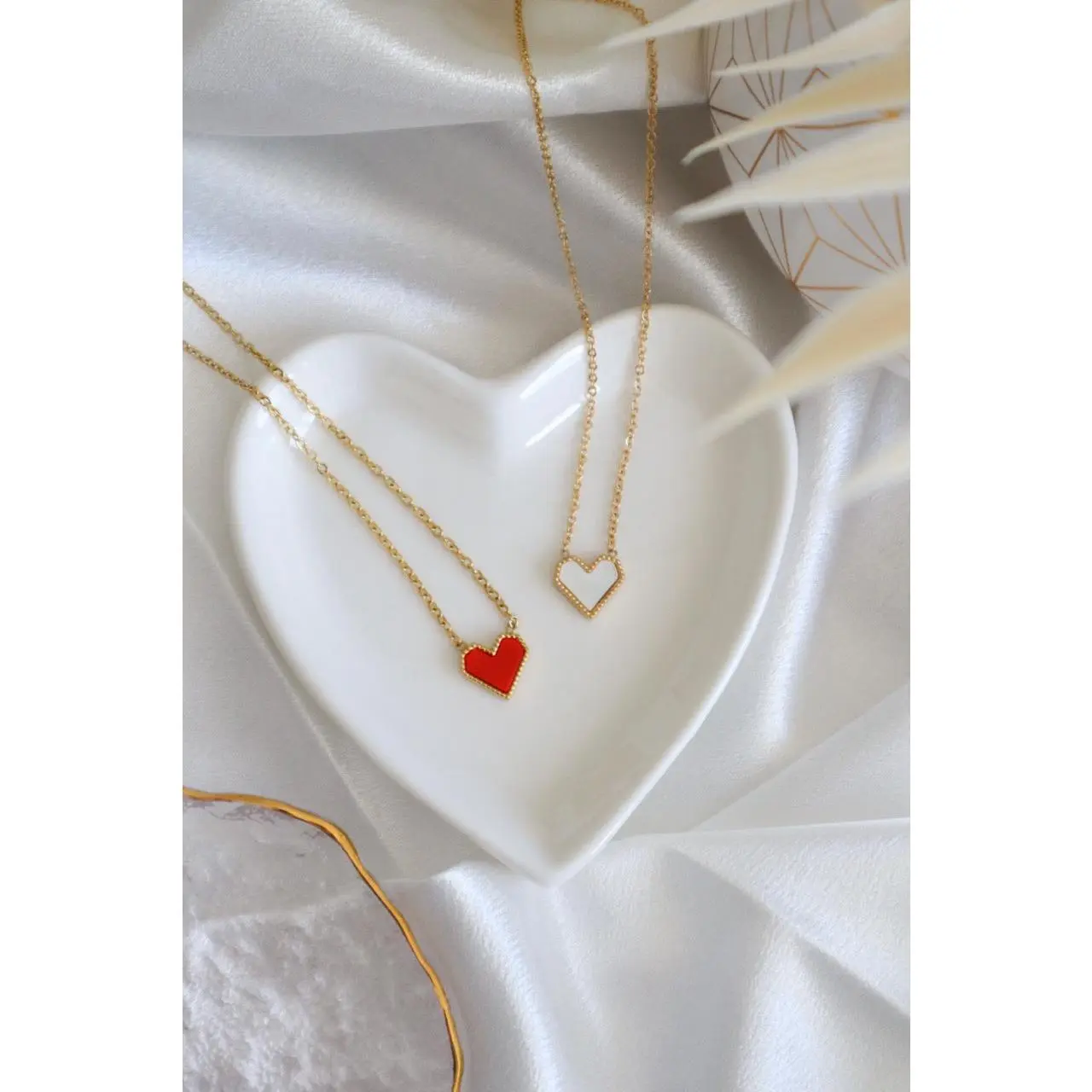 Freya Necklace - Elegant and Stylish Women's Accessory
