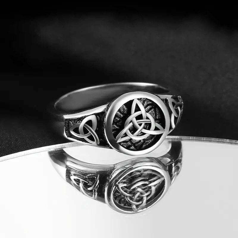 Celtic knot ring alloy distressed trinity ring witch amulet index ...