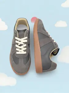 2026 New Retro Classic German Sports Training Shoes Unisex Casual Sneakers for Men Women Couple Street Fashion Comfortable Leisure Footwear