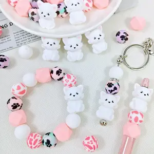 50 silicone beads with an animal cat theme, suitable for jewelry decoration beads, earrings, necklaces, bag chains, bracelets, pens, phone chains, makeup brushes, keychains, and other DIY kit accessories, perfect for Christmas and Valentine's Day gifts.