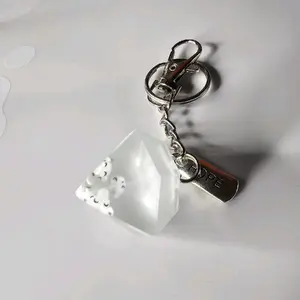 White Mushroom Diamond Keychain - Unique Glow in the Dark Design - Perfect for Phones, Backpacks, Bags, or Keys