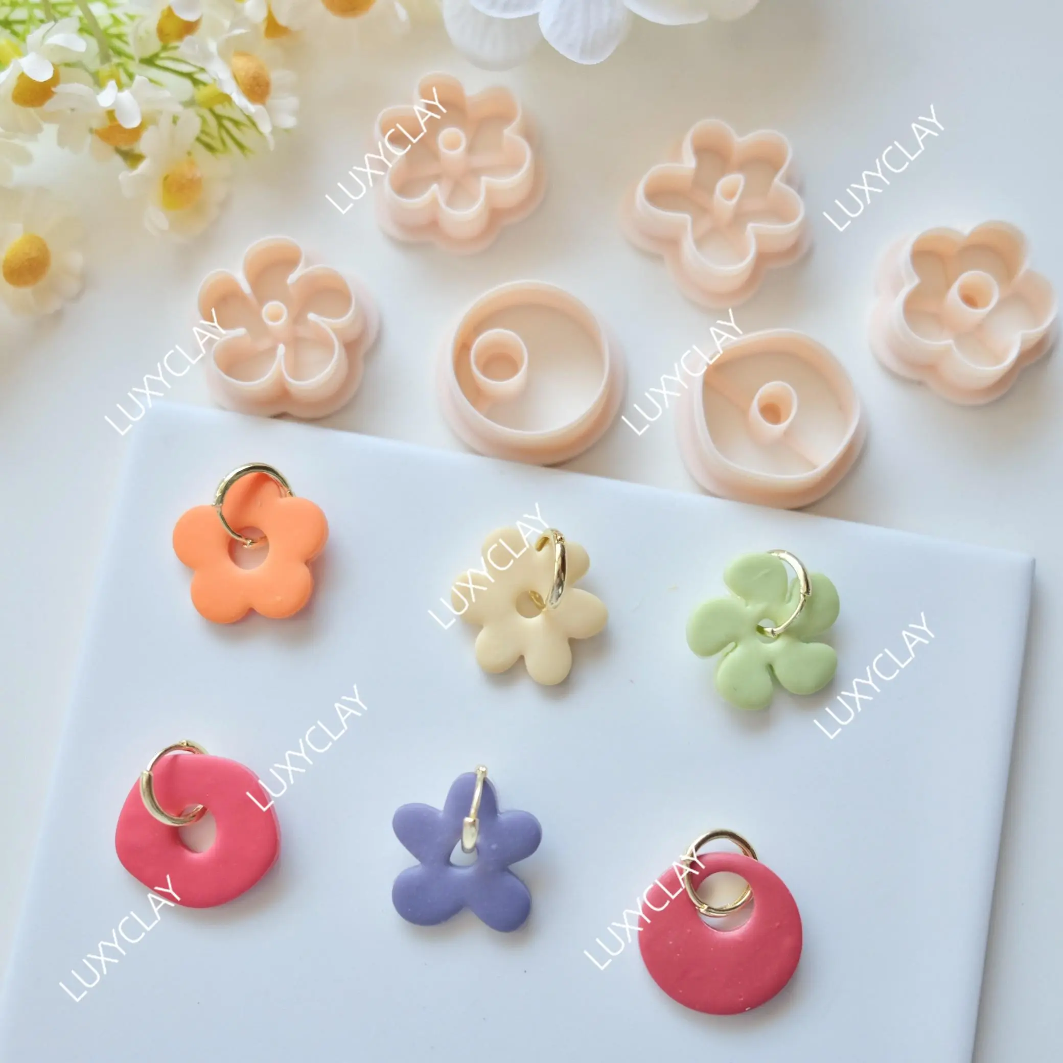 6pcs Flower Donut Polymer Clay Cutters for Hoop Earring Making, Five/Six Petal Flower Outline Clay Molds for Jewelry Crafting