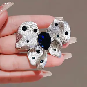 Silvery Butterfly Brooch Blue Cute Flower Corsage