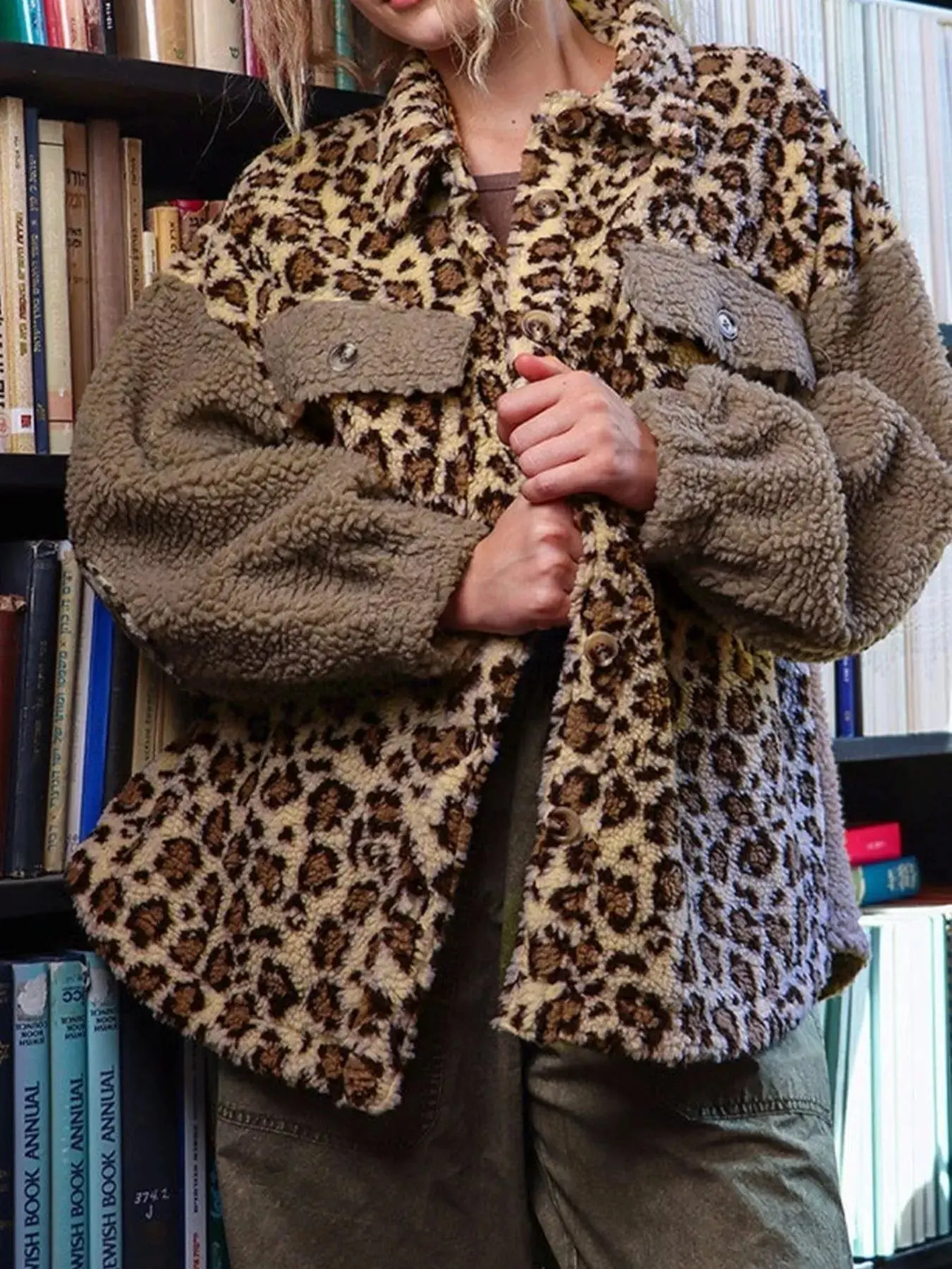 Leopard Print Teddy Fleece Jacketships 2-3 weeks