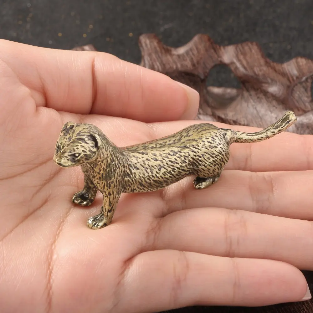 Cute Brass Weasel Animal Decoration Figurine, Table Ornament Craft Gift, No Power Required, Tea Pet Desk Decor, Handmade Artwork, Decoration Figure