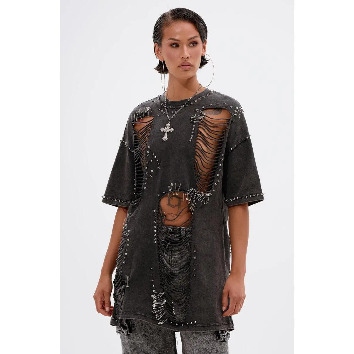 MARGOT DISTRESSED STUDDED SHORT SLEEVE TEE
