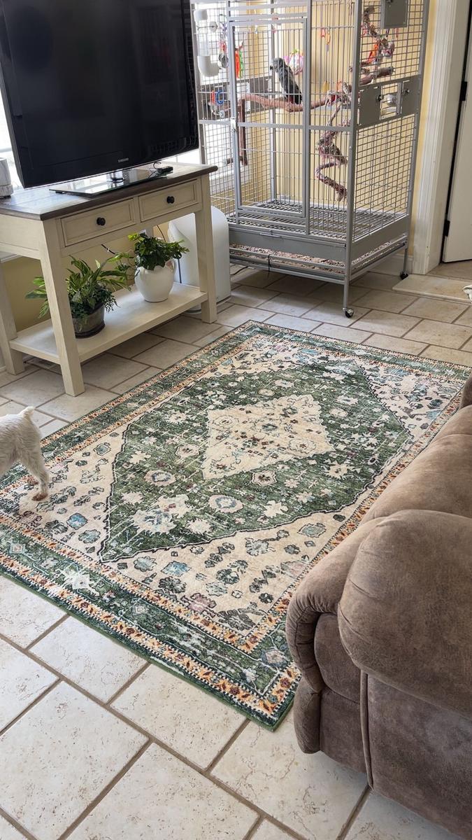 Item: Green, 2' x 8'