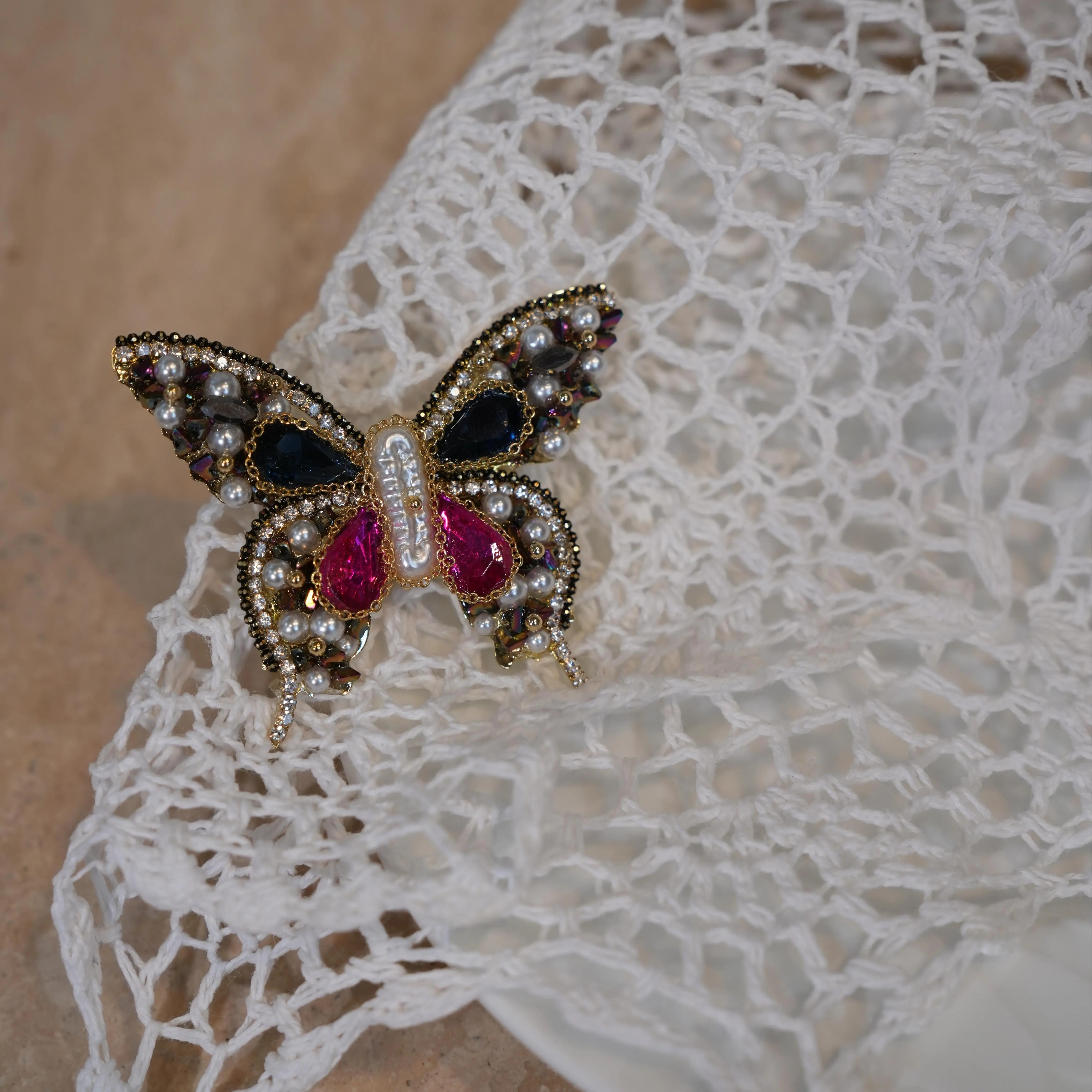 Elegant Butterfly Brooch with Pearl and Ruby Accents for Women's Fashion Accessories