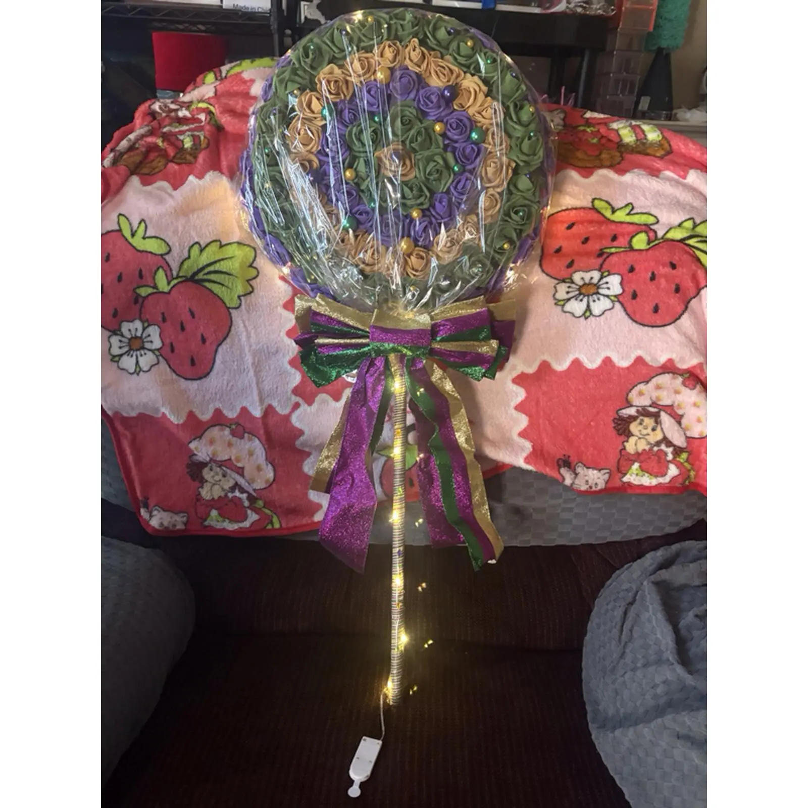 Mardi Gras Theme Eternal Lollipops Bouquet with Colorful Ribbon and LED Lights for Festive Decorations