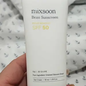 Product Review of [Top Selling] mixsoon Bean Sunscreen 1.69 fl.oz / 50ml - Airy Watery Texture, No White Cast, Daily Korean Face Sunscreen from r**5