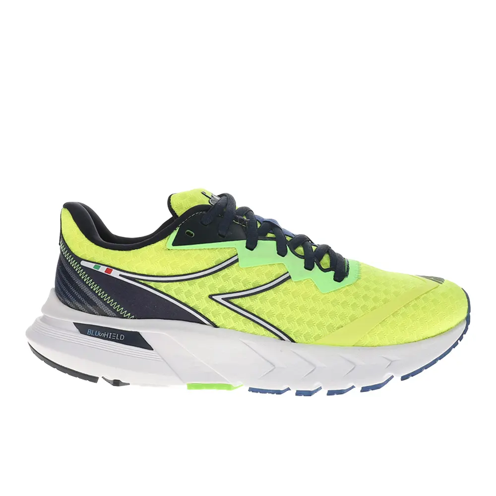 diadora Mens Mythos Blushield Volo 2 Running Sneakers Shoes - White