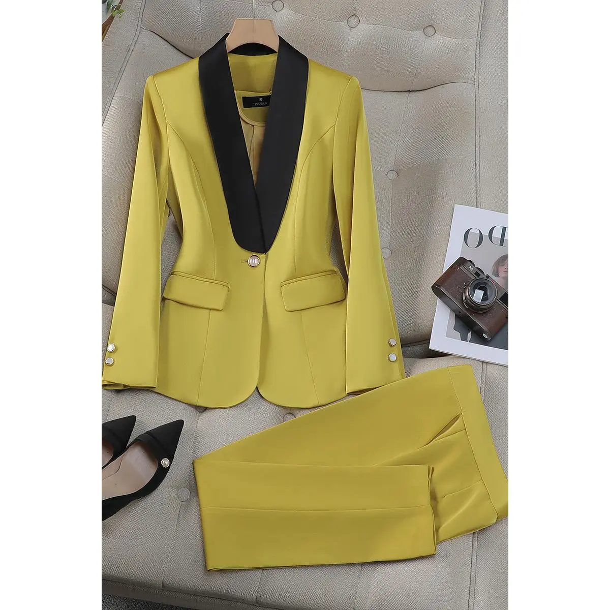 9608 yellow suit+pants made of polyester