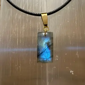 Labradorite pendant