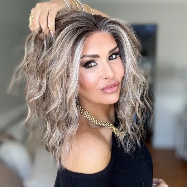 AISOM Chloe Hazelnut Short Water Wave 13x4 Free Part Lace Front Wig with Scandinavian Hairine Low Density 120% Glueless Wig 12 Inches Daily Use Women's Wig