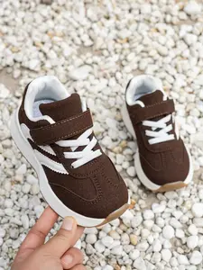Toddler Retro Sneakers for Boys Girls, All Season Kids Classic Casual Shoes, Hook and Loop Strap Easy On Non Slip Soft Sole Comfortable Shoes for School Outdoor Play Nonslip Trainers Low Top Platform
