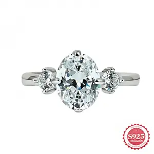 2CT Oval Solitaire Moissanite Ring S925 Sterling Silver Plated 18K Gold Romantic Gift for Men Women on Birthdays Parties Weddings Valentine’s Day