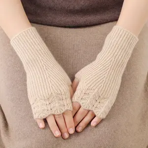 Stylish Wool Fish Scale Cut-Out Fingerless Gloves for Women Outdoor Warm Winter Mittens Autumn and Winter Collection Stripes Pure Wool Material