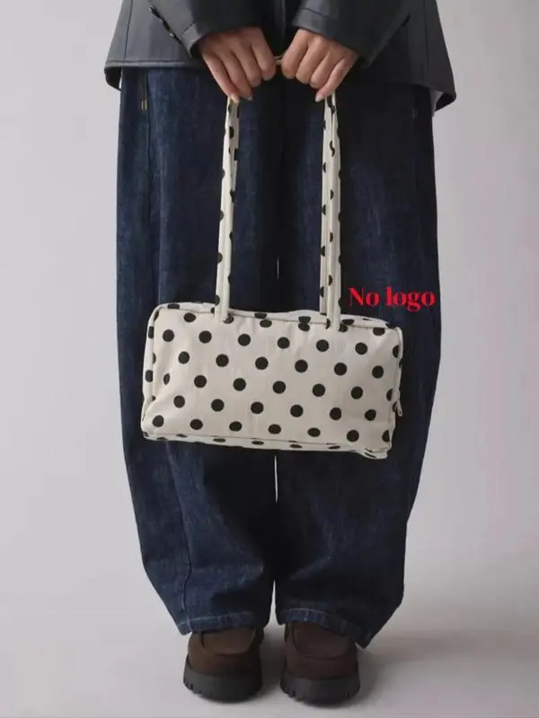 Handbag with Key Ring, Cute Nylon Shoulder Bag for Outdoor Travel and Daily Shopping, Small Size, Casual Style for All Seasons