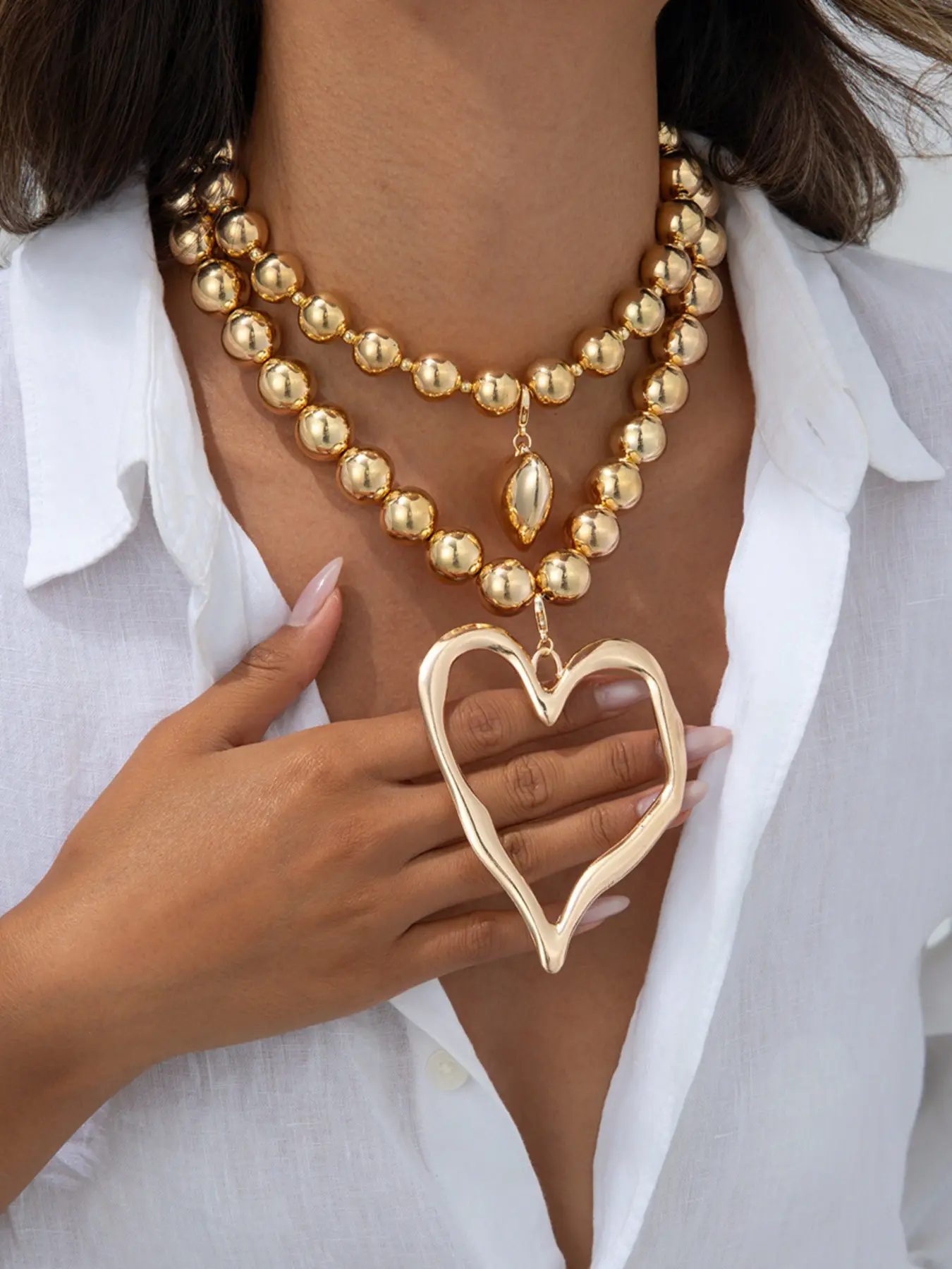 Women's Multi-Layer Heart Shaped Necklace, Fall Winter New Design, Geometric Hollow Out Heart Pendant, Versatile Fashion Jewelry for Daily Wear & Parties