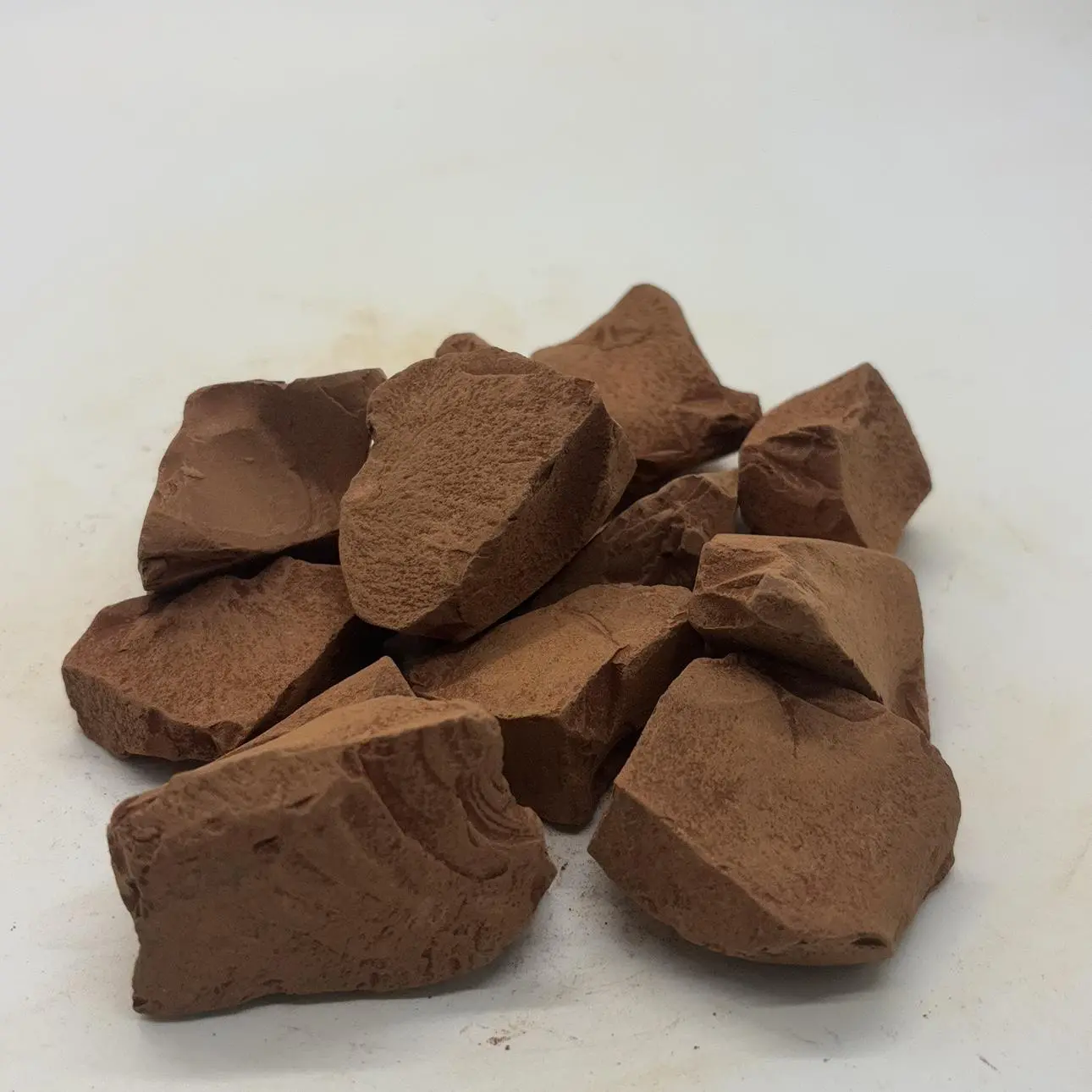 Ural Red Kaolin Water-Dissolving Clay Rocks, 100% Natural 0 Additives Edible Cosmetic Grade Chunks, 200g/7oz Garden Soil Amendment