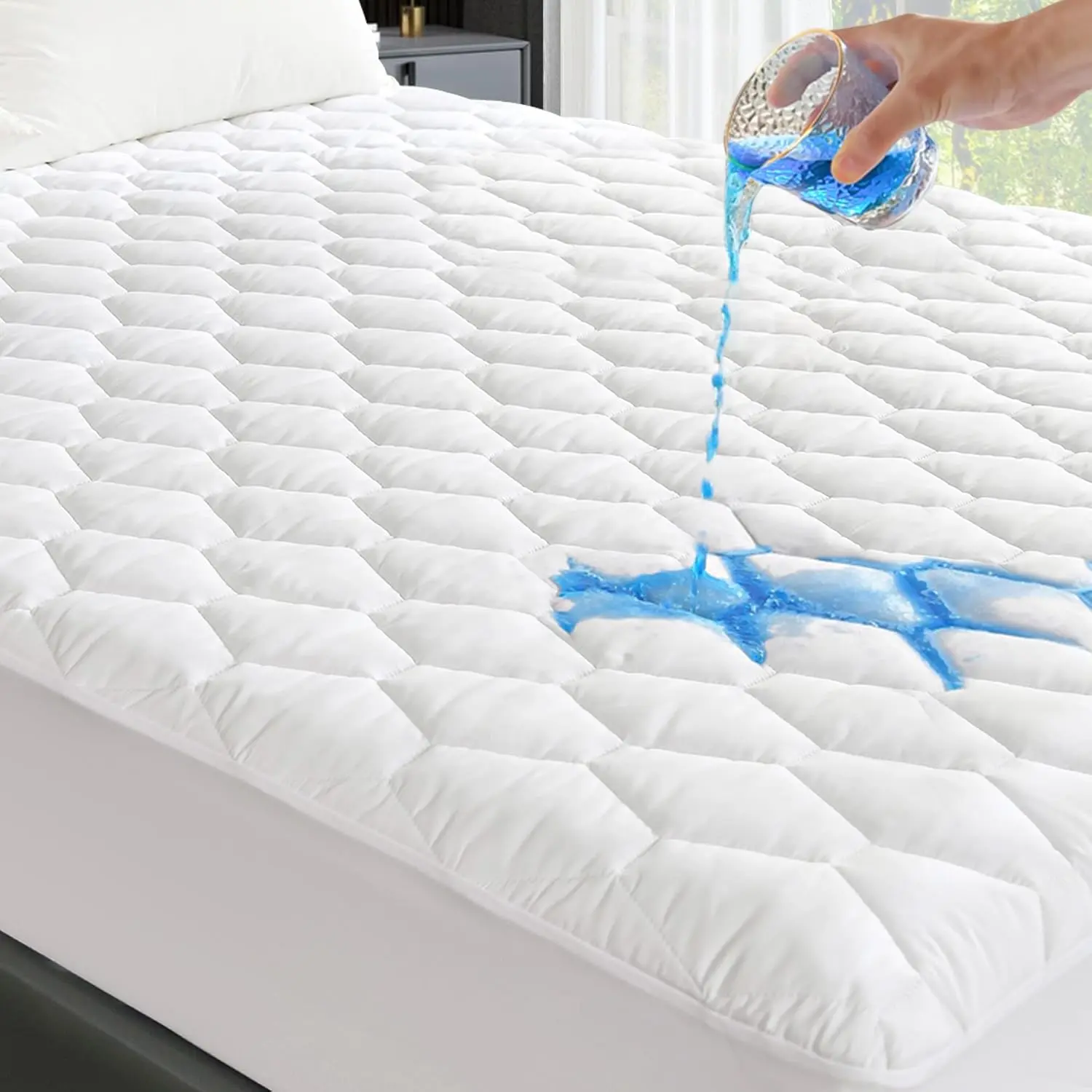 Queen Mattress Protector Waterproof, 100% Waterproof Quilted Fitted Mattress Pad, Noiseless Hollow Cotton Mattress Cover, fits up to 21" Deep, Dust