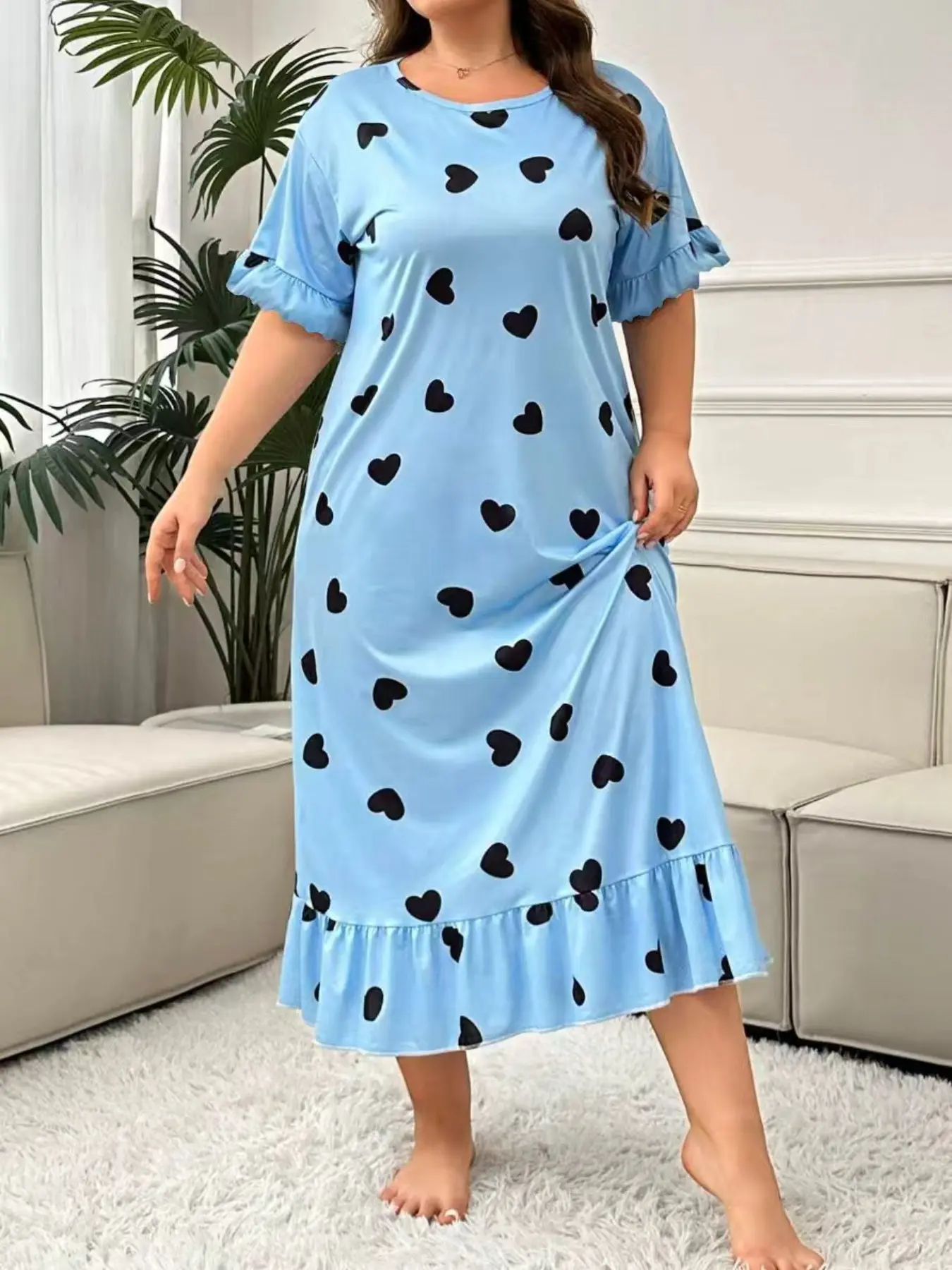 Women's Plus Size Heart Print Ruffle Hem Round Neck Sleepwear Dress Nightgown Loungewear Womenswear, Comfortable, Simple Design, Perfect for Wearing Outside