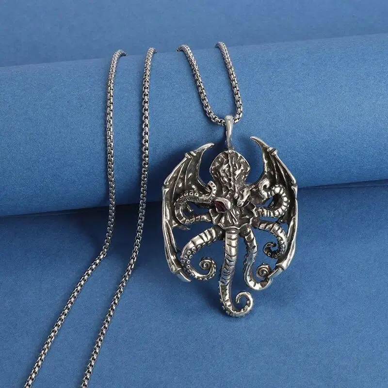 Cthulhu Mythos Octopus Sea Monster Pendant Necklace - Male Punk Hip Hop Vintage Jewelry for Great Old Ones Enthusiasts