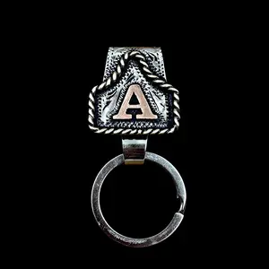 Vintage Western Initial Keychain A-Z, Cowboy Style Metal Letter Key Chain Clip, Personalized Alphabet Keyring for Men Women, Retro Bag Charm Gift