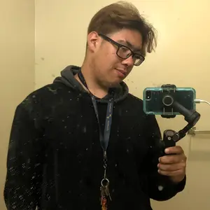 Product Review of Handheld 3 Axis Anti-shake Shooting Stand (1 Count), Rotating Automatic Face Tracking Tripod Stabilizer for Live Video, Phone Accessories, Content Creator Tools from J**️